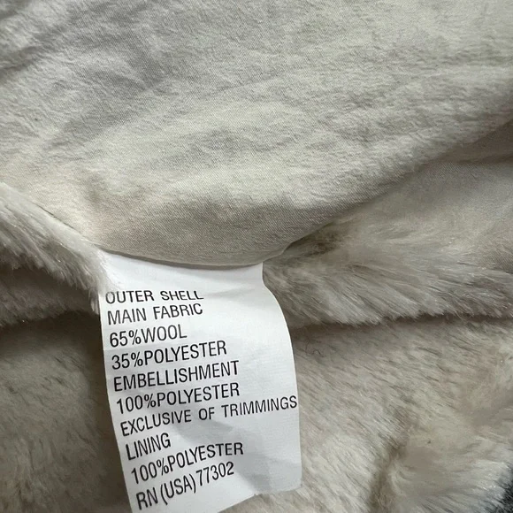 Zara Gray Teddy Jacket with Cream Faux Fur Collar - Picture 7 of 11